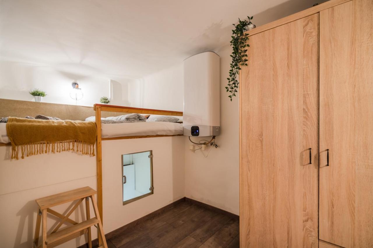 Bohemic Apartment Terrace & Jakuzzi & Sauna Apartment Budapest