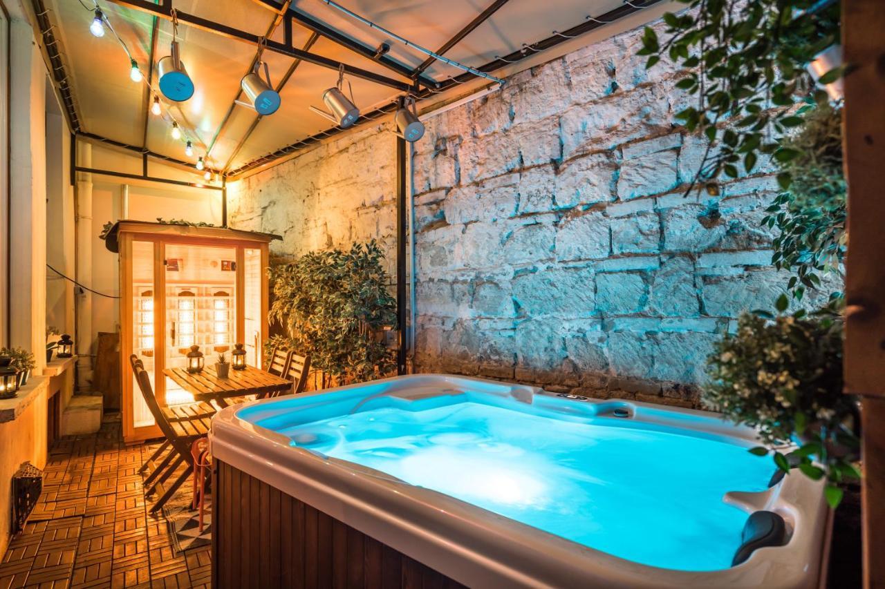 Bohemic Apartment Terrace & Jakuzzi & Sauna * Budapest